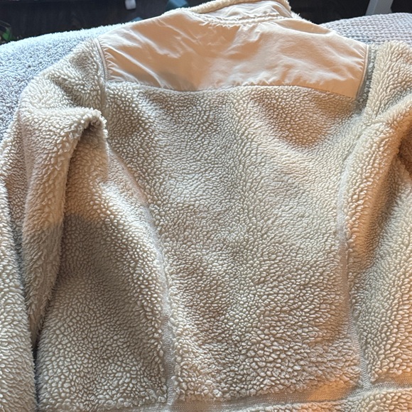 PATAGONIA Women's Off-White Teddy Jacket size M - Picture 8 of 8